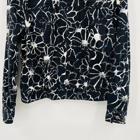 Chico's Size Medium Black & White Floral Long Sleeve Zip Up Shacket Top - Picture 3 of 7